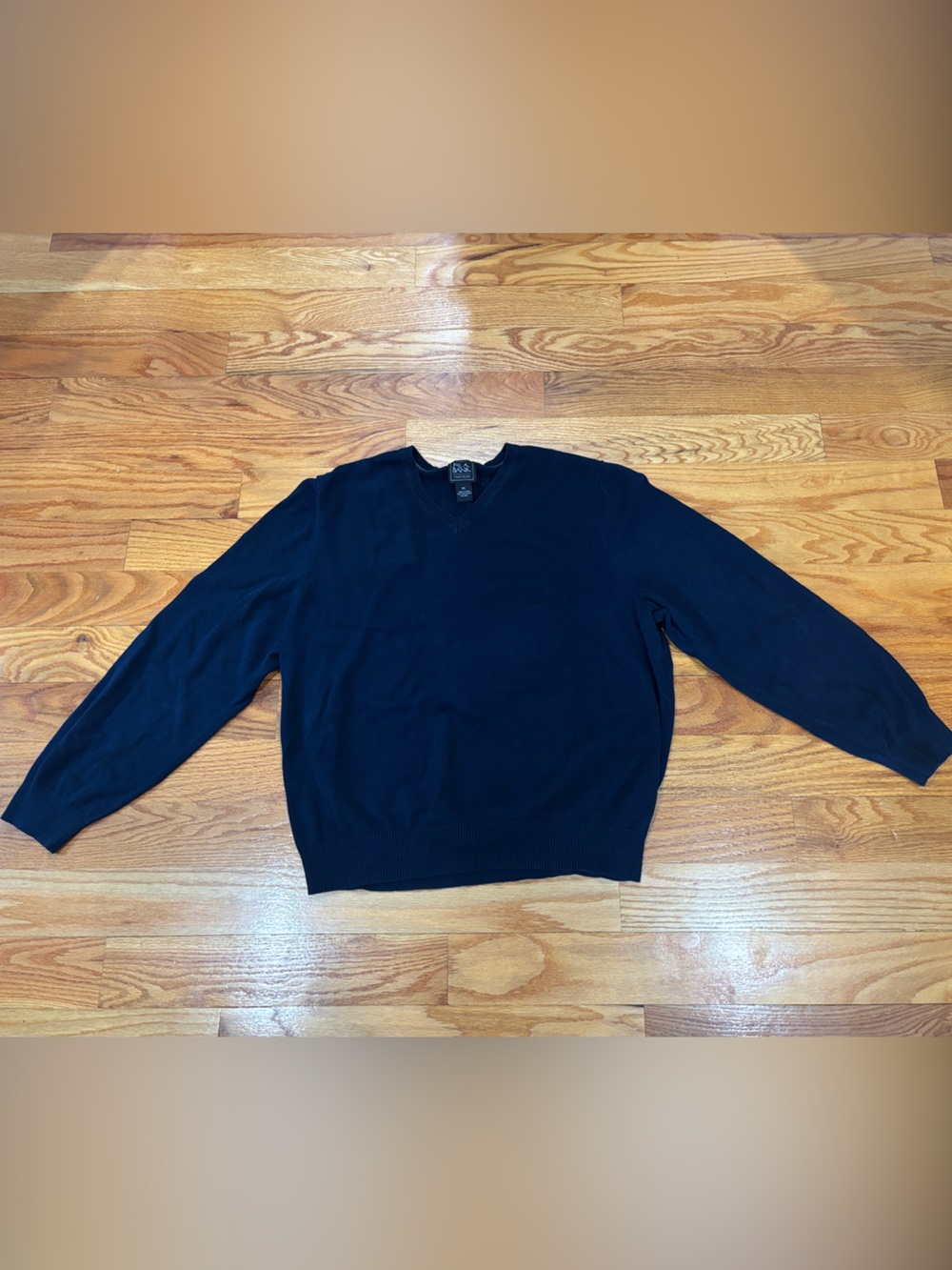 Jos. A. Bank Men's V-Neck Sweater in Black